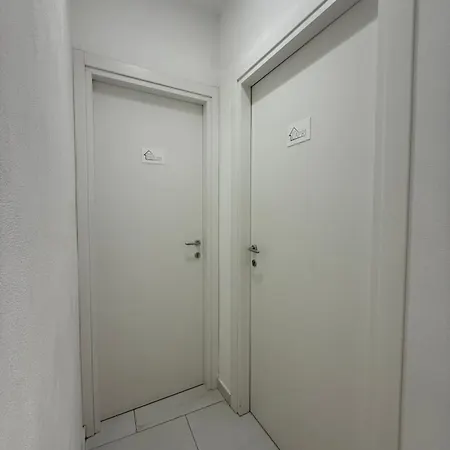 Space Domus 住宿加早餐酒店