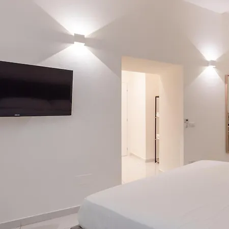 Space Domus Bed & Breakfast Naples