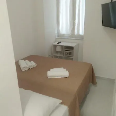Bed & Breakfast Domuschiara