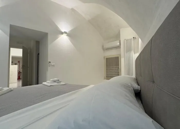 فندق مبيت وإفطار Space Domus نابولي