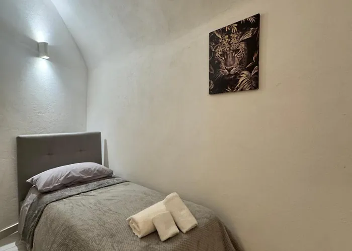 فندق مبيت وإفطار Space Domus 3*