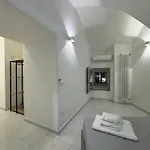 Space Domus 3* نابولي