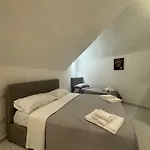 فندق مبيت وإفطار Space Domus 3*