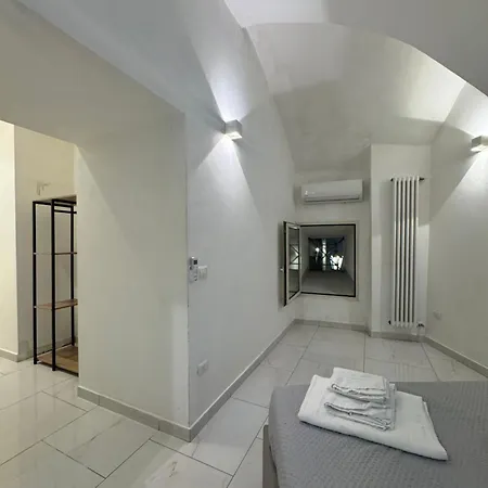 Space Domus 3* Неаполь